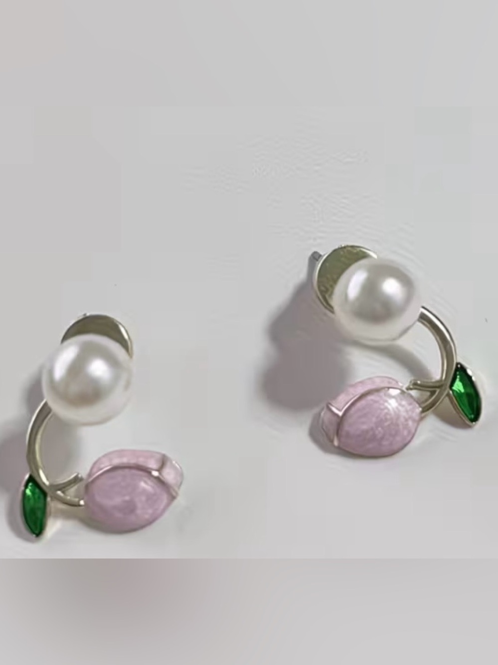 Pink Rose and Pearl Stud Earring - Picture 4 of 6